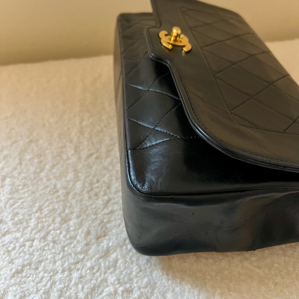 CHANEL Black Quilted Lambskin Crossbody with Gold Chain - Picture 5 of 16